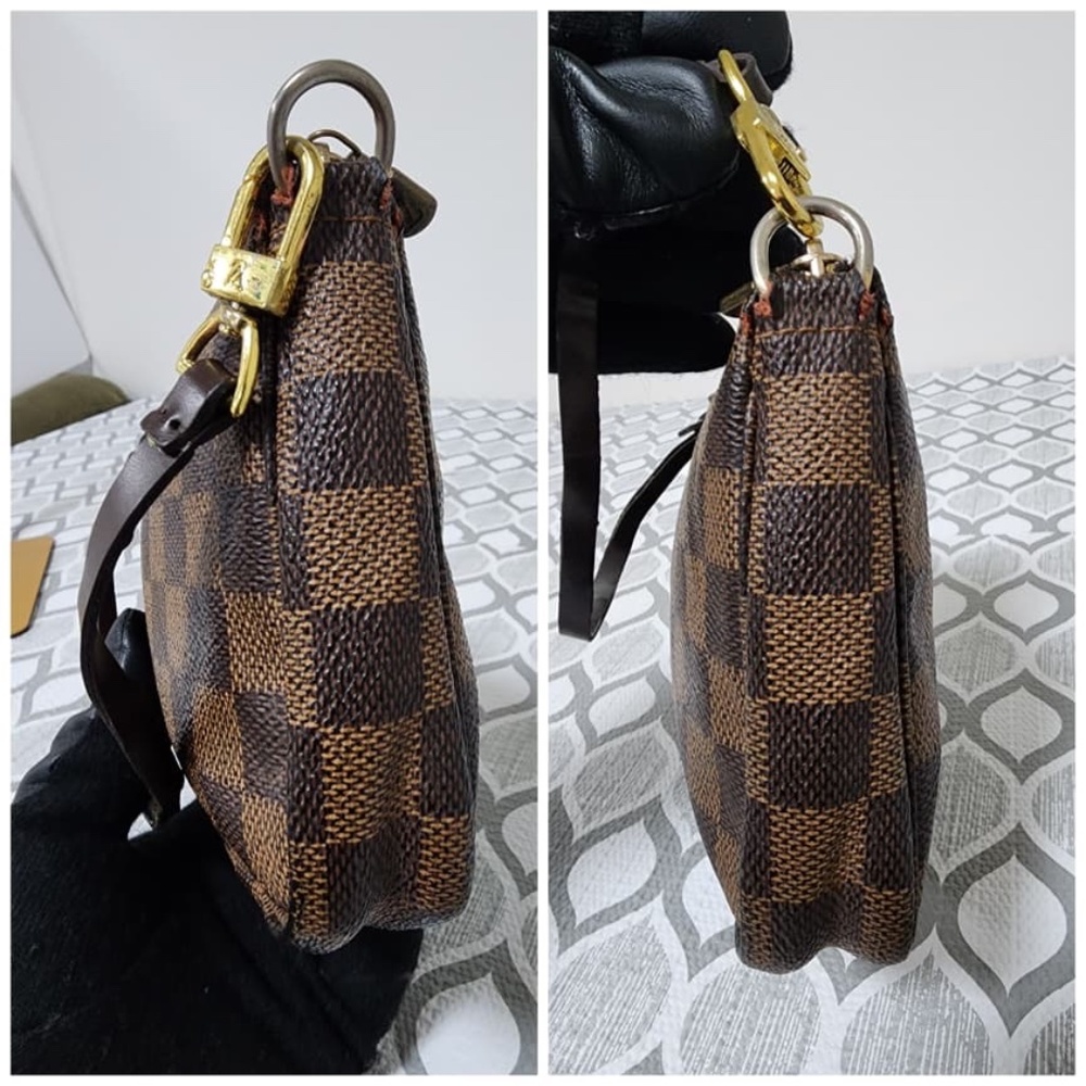 Authentic LOUIS VUITTON Damier Ebene Pochette Accessoires Pochette Brown - Picture 9 of 13